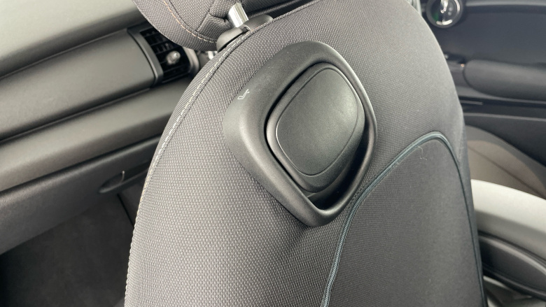 MINI Hatchback 1.5 One Classic II 3dr Petrol Hatchback